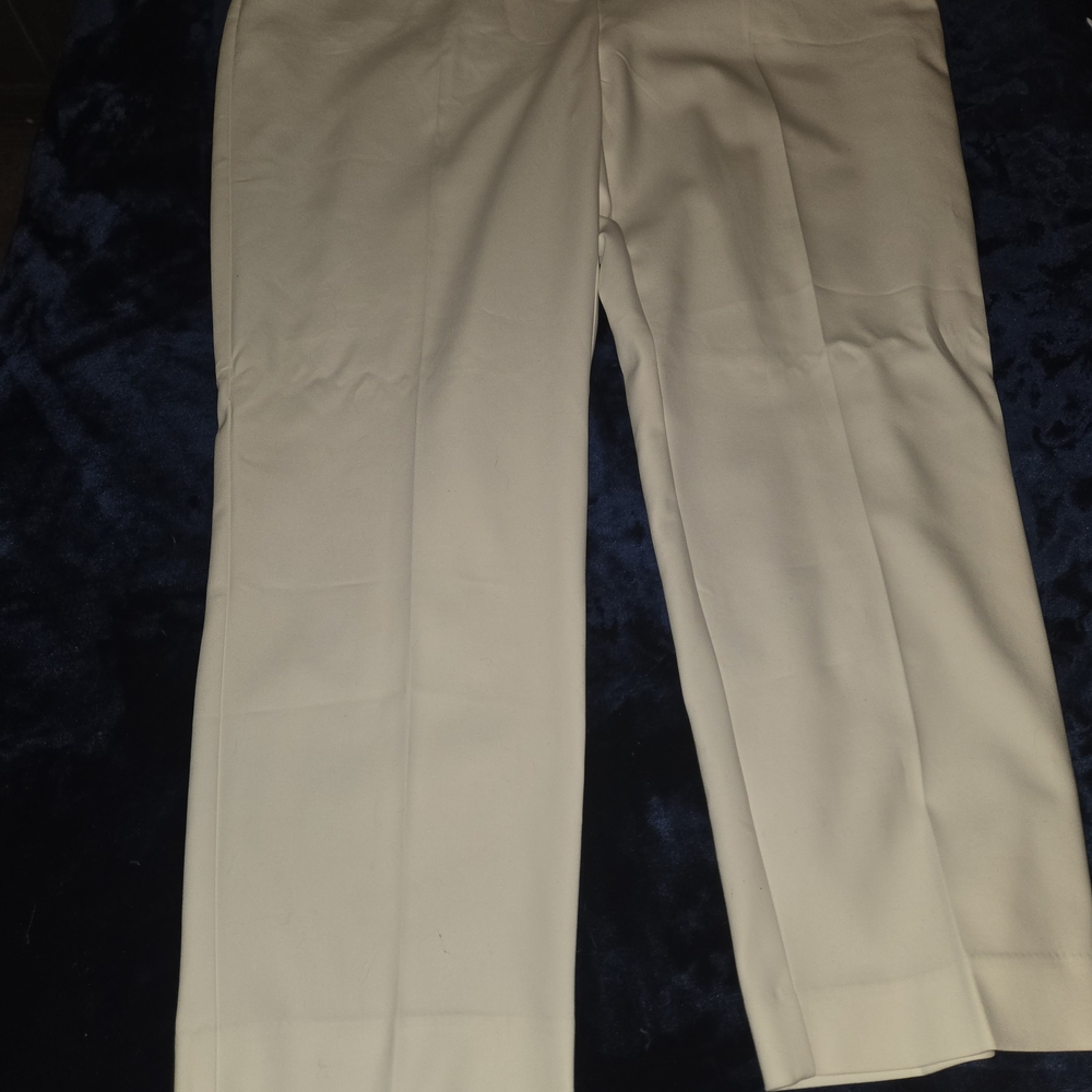 Chico's White Straight-Leg Pants for Versatile Style